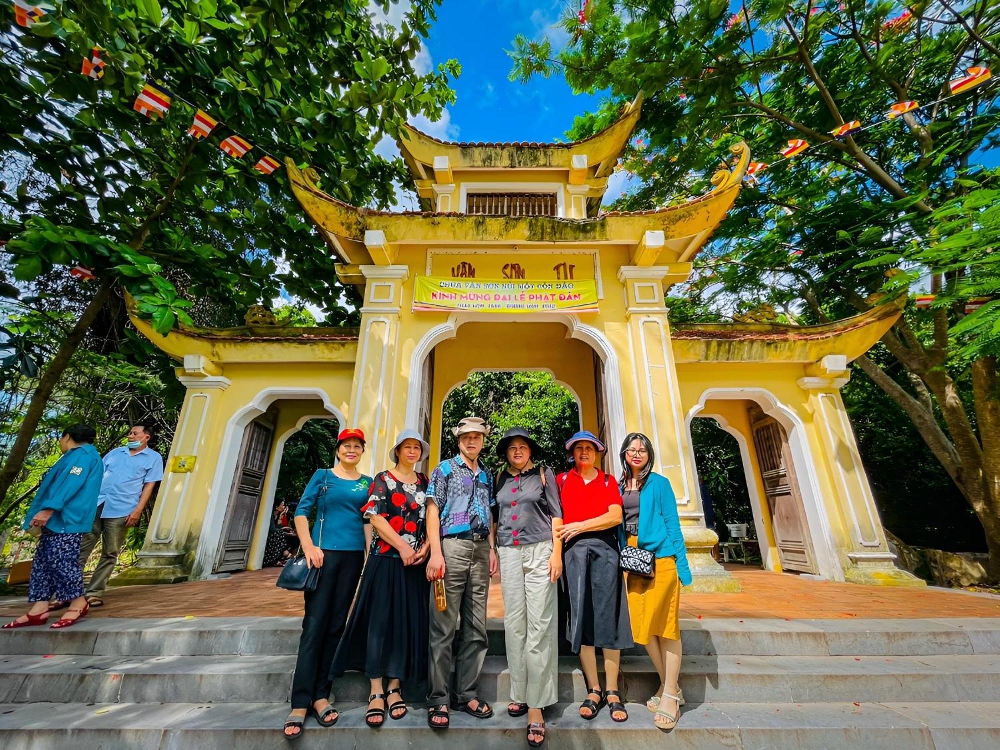 Chi Khu Co Ong Duy Canh Homestay מראה חיצוני תמונה
